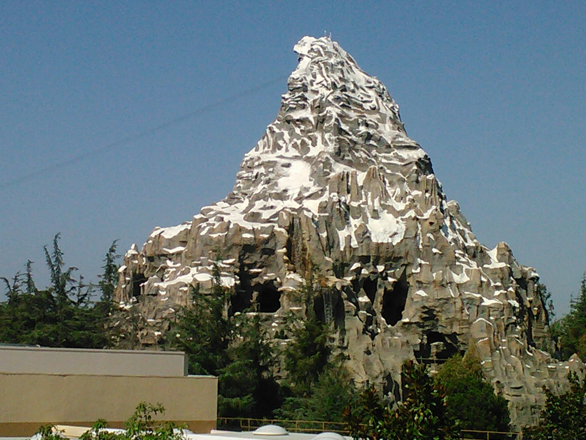The Matterhorn Bobsleds At Disneyland Ride Review Tips From The Magical Divas And Devos