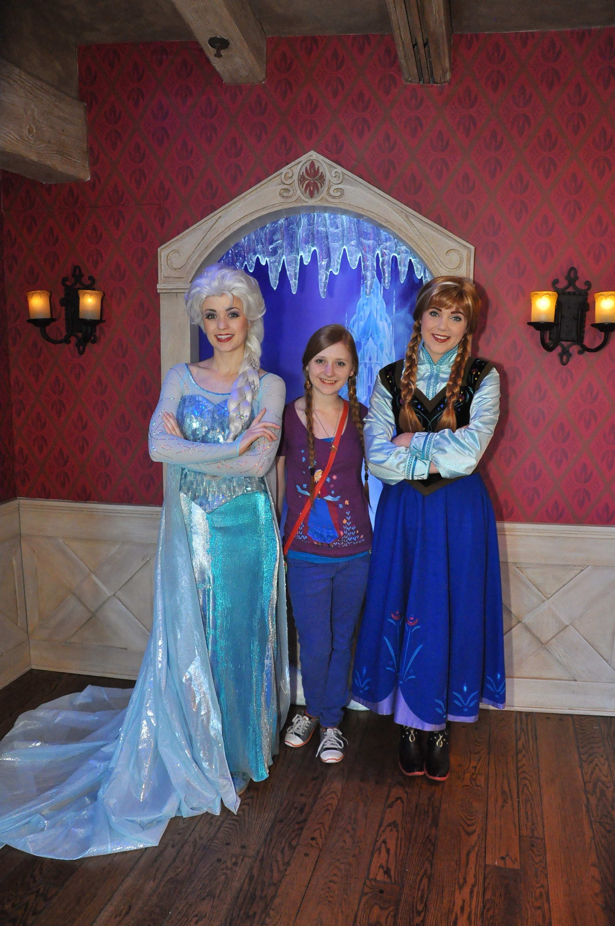 Frozens Anna And Elsa Meet And Greet At Disneyland Is It Really Worth It Tips From The