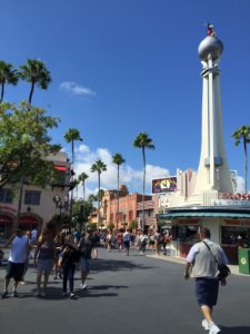 Attending a Disney Park? Here's How to Build Your Family's Special Plan! / Hollywood Studios